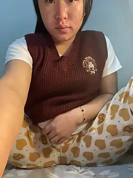 Snapshot of lylyyou chatting on December 2025 11:36:02 PM lylyyou online show from December 2025 11:36:02 PM