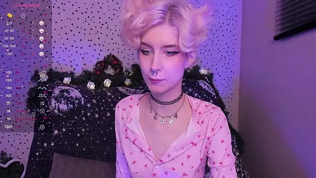 Angel Julles online show from December 2025 01:56:02 AM