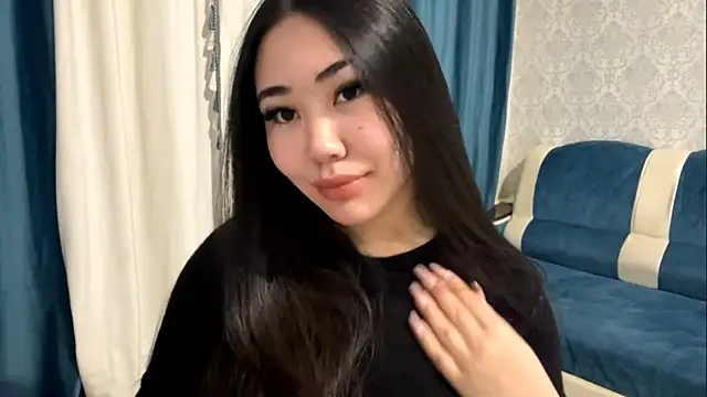 Snapshot of APRYLSUN chatting on November 2025 01:54:02 PM APRYLSUN online show from November 2025 01:54:02 PM