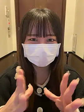 Snapshot of emiri_da_nyan chatting on November 2025 04:51:01 AM emiri da nyan online show from November 2025 04:51:01 AM