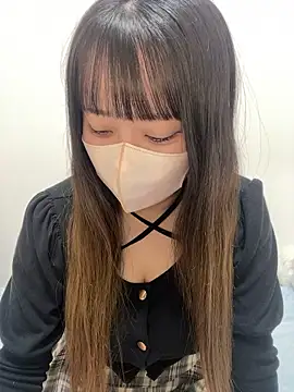 Snapshot of emiri_da_nyan chatting on May 2026 11:27:02 AM emiri da nyan online show from May 2026 11:27:02 AM