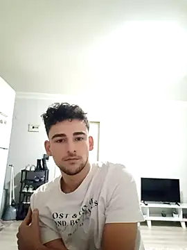 yasinesra757  online show from December 2025 01:18:01 PM