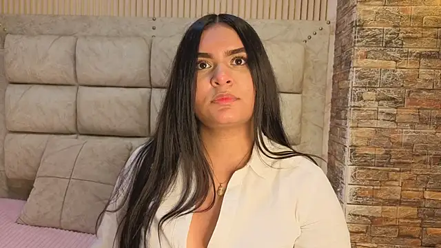 Snapshot of amarahanks1 chatting on November 2025 06:59:02 PM amarahanks1 online show from November 2025 06:59:02 PM