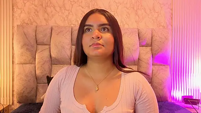 Snapshot of amarahanks1 chatting on November 2025 07:29:02 PM amarahanks1 online show from November 2025 07:29:02 PM