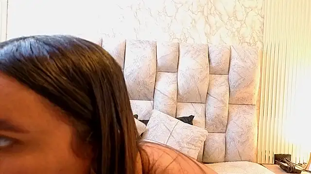 Snapshot of amarahanks1 chatting on November 2025 07:25:02 PM amarahanks1 online show from November 2025 07:25:02 PM