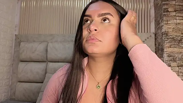 Snapshot of amarahanks1 chatting on November 2025 05:04:02 PM amarahanks1 online show from November 2025 05:04:02 PM