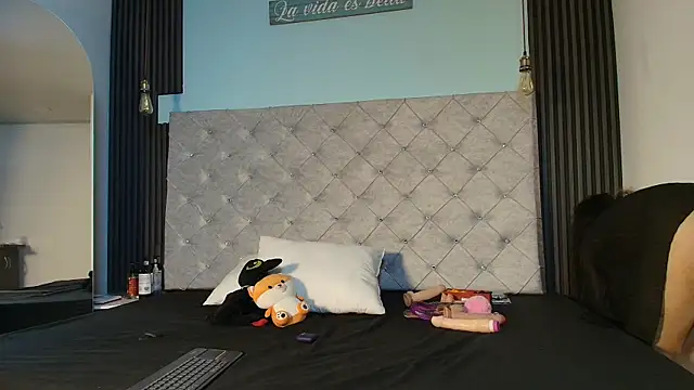 Snapshot of Liia_Leens chatting on November 2025 04:02:02 AM Liia Leens online show from November 2025 04:02:02 AM