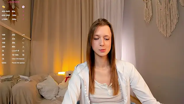 SweetVee online show from July 2026 06:49:01 AM