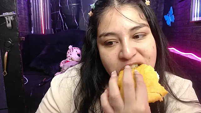 Snapshot of lehia_285 chatting on April 2026 02:08:02 PM lehia 285 online show from April 2026 02:08:02 PM