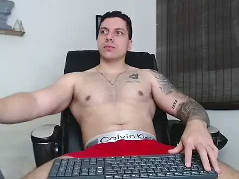 Noah Swagger  online show from November 2025 08:58:02 AM