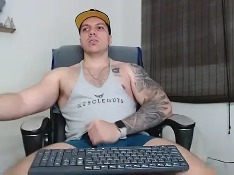 Noah Swagger  online show from November 2025 08:28:01 AM