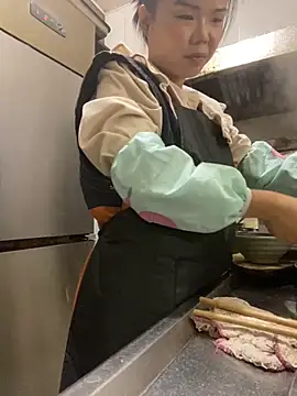 0xiaosu0 online show from November 2025 02:10:01 AM