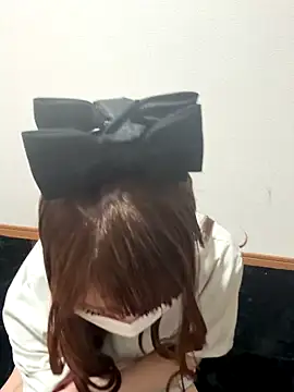 jura xxx online show from December 2025 09:48:01 AM