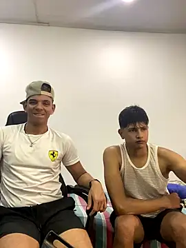 Snapshot of Dylams_maja chatting on November 2025 07:47:02 PM Dylams maja online show from November 2025 07:47:02 PM