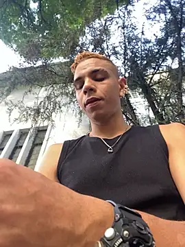 Snapshot of Dylams_maja chatting on December 2025 09:23:02 PM Dylams maja online show from December 2025 09:23:02 PM