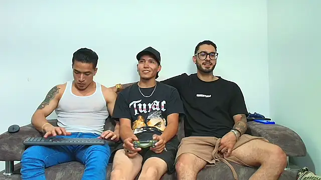 thebadboys05 online show from November 2025 01:49:01 AM