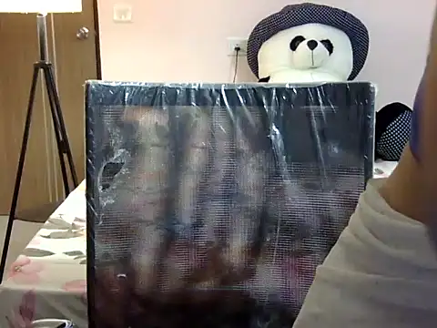 Snapshot of shakshi_89 chatting on November 2025 05:17:01 AM shakshi 89 online show from November 2025 05:17:01 AM