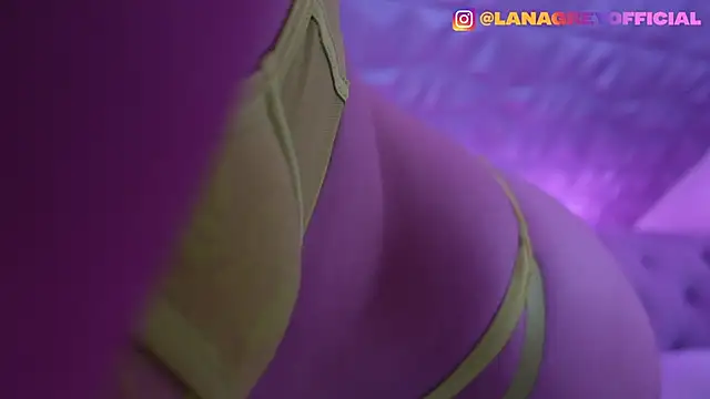 Snapshot of Lana-Grey chatting on November 2025 09:39:01 PM Lana-Grey online show from November 2025 09:39:01 PM