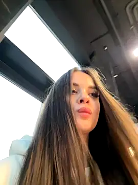 Snapshot of KristiRich chatting on November 2025 07:42:01 AM KristiRich online show from November 2025 07:42:01 AM