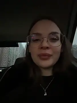 Snapshot of KristiRich chatting on December 2025 10:24:02 AM KristiRich online show from December 2025 10:24:02 AM