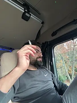 Snapshot of JanSy0 chatting on October 2025 11:44:01 AM JanSy0 online show from October 2025 11:44:01 AM