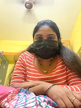 Snapshot of Tamil_Hot_Varshu chatting on December 2025 07:53:02 PM Tamil Hot Varshu online show from December 2025 07:53:02 PM