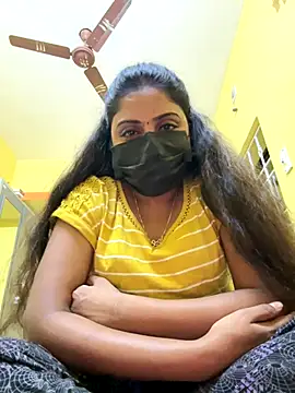 Tamil Hot Varshu online show from December 2025 06:48:02 PM