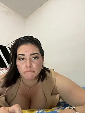 Snapshot of Romina_foxxx_ chatting on November 2025 07:47:01 PM Romina foxxx online show from November 2025 07:47:01 PM