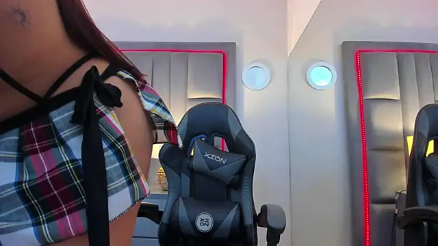 Snapshot of BriannaRivera chatting on November 2025 12:16:02 PM BriannaRivera online show from November 2025 12:16:02 PM