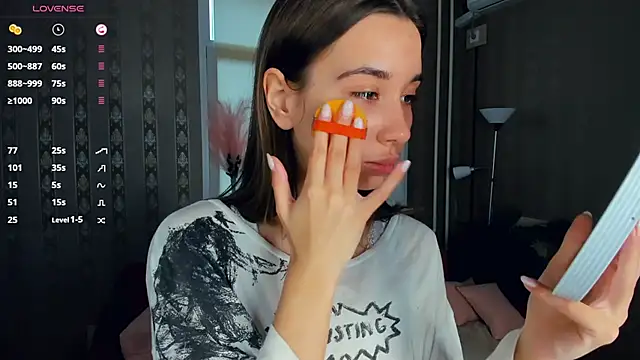 Snapshot of JacalynSchreiber chatting on December 2025 09:14:01 AM JacalynSchreiber online show from December 2025 09:14:01 AM