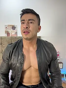 Snapshot of Chris_Clarck chatting on November 2025 07:34:02 PM Chris Clarck online show from November 2025 07:34:02 PM