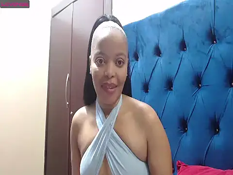 Snapshot of SexyEmpress8 chatting on November 2025 05:57:02 PM SexyEmpress8 online show from November 2025 05:57:02 PM