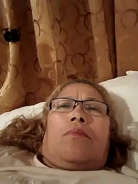 Snapshot of Cessi50 chatting on November 2025 01:50:02 AM Cessi50 online show from November 2025 01:50:02 AM