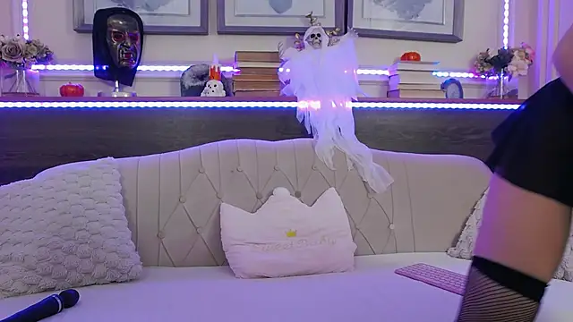 Snapshot of GracieCute chatting on October 2025 03:17:02 AM GracieCute online show from October 2025 03:17:02 AM