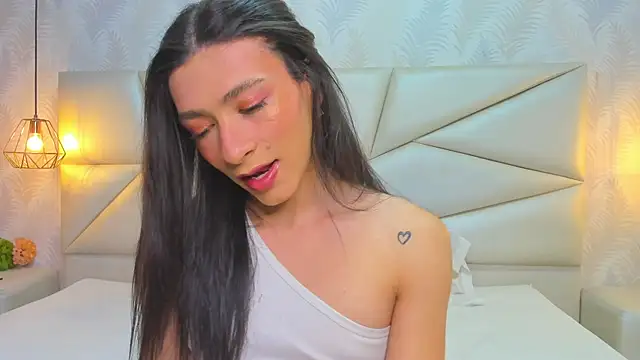 laurettedela rouse online show from November 2025 11:09:02 AM