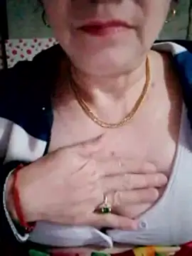 small-house123 online show from February 2026 01:25:01 PM