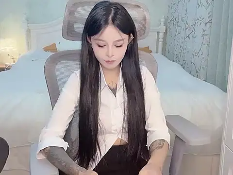 Snapshot of Titoo-170 chatting on November 2025 12:38:01 PM Titoo-170 online show from November 2025 12:38:01 PM