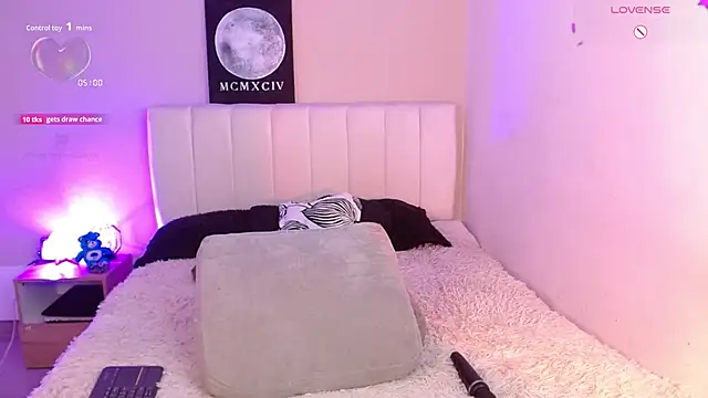 AlexaHart online show from November 2025 01:56:02 PM