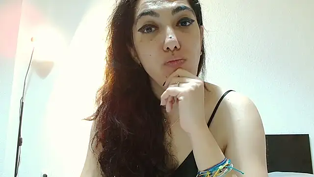 CharmingPearl online show from November 2025 09:26:02 PM