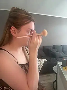 LisaFreierxx online show from February 2026 02:36:01 PM