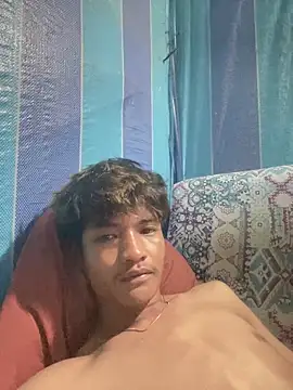 Snapshot of Robiwahyudi12345 chatting on November 2025 08:08:02 PM Robiwahyudi12345 online show from November 2025 08:08:02 PM