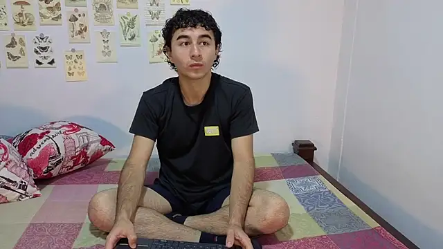 Raven Eclipse online show from April 2026 04:32:02 PM