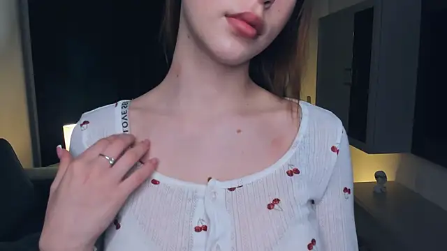 MerlePalaia online show from November 2025 08:13:02 PM