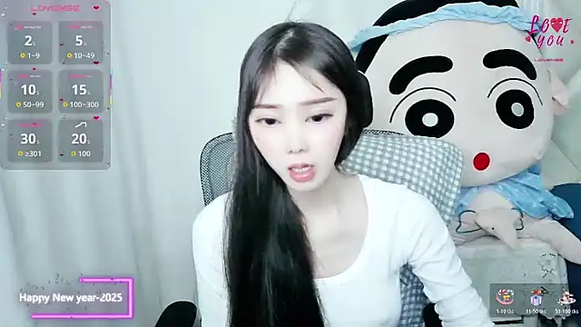 Snapshot of YAOYAO-2025 chatting on November 2025 11:44:01 AM YAOYAO-2025 online show from November 2025 11:44:01 AM