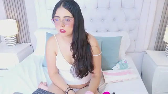 ScarlettPetrova online show from June 2026 11:38:02 AM