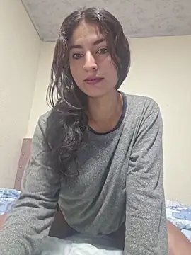 GISELLA   online show from November 2025 10:26:01 AM