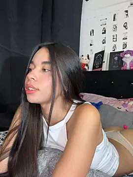 Snapshot of Milleradhara24 chatting on July 2026 04:20:02 AM Milleradhara24 online show from July 2026 04:20:02 AM