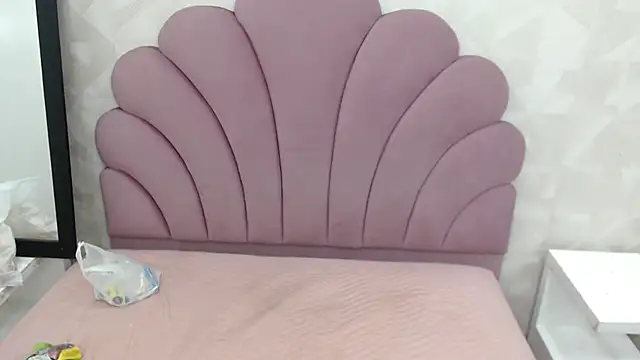 Snapshot of horny_bri_ chatting on November 2025 01:47:02 PM horny bri online show from November 2025 01:47:02 PM