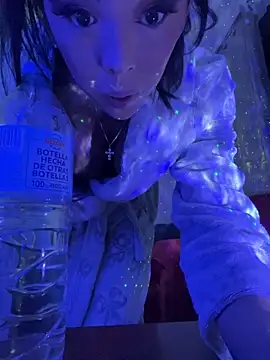 Snapshot of jamillydcastro chatting on November 2025 11:18:01 PM jamillydcastro online show from November 2025 11:18:01 PM