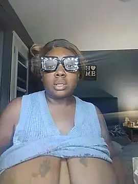 Snapshot of BiancaClarkson chatting on November 2025 07:19:02 AM BiancaClarkson online show from November 2025 07:19:02 AM